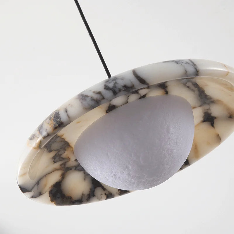 VA522 - Marbled Halo Pendant