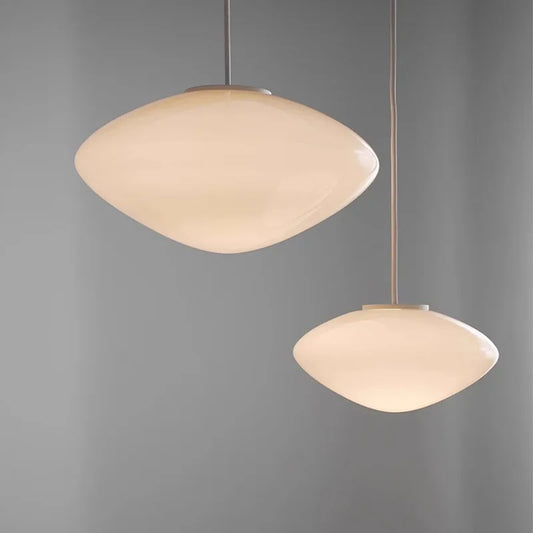 VA374 – Sculpted Glass Pendant Light