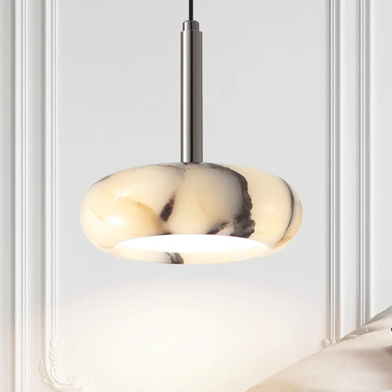 VA521 – Sculpted Ring Pendant